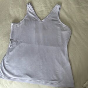 💜NIKE Lavender Workout Top